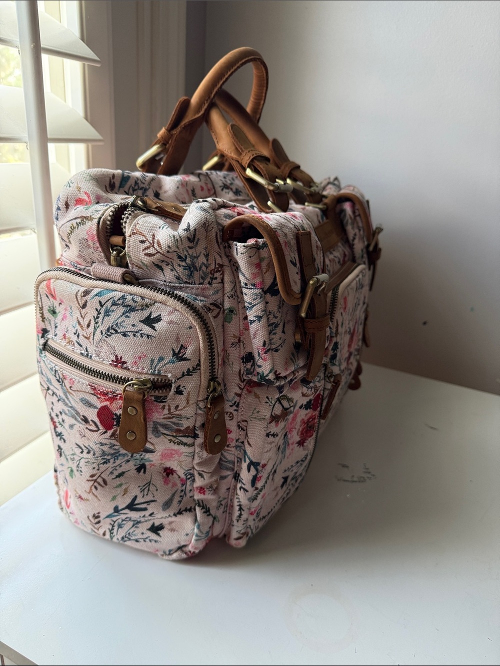 House of Flynn Evermore Pink Floral Baby Bag/Pro Camera bag with Tan Trim - Picture 8 of 9
